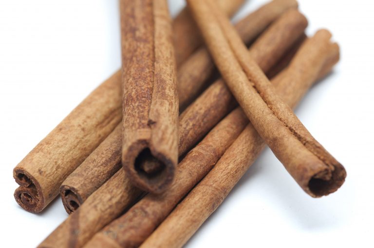 Rolled cinnamon sticks